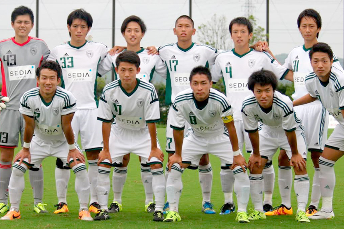 サッカー天皇杯石川県代表戦で本学2チームが兄弟対決 Topics 北陸大学 サッカー天皇杯石川県代表戦で本学2チームが兄弟対決 Topics 北陸大学
