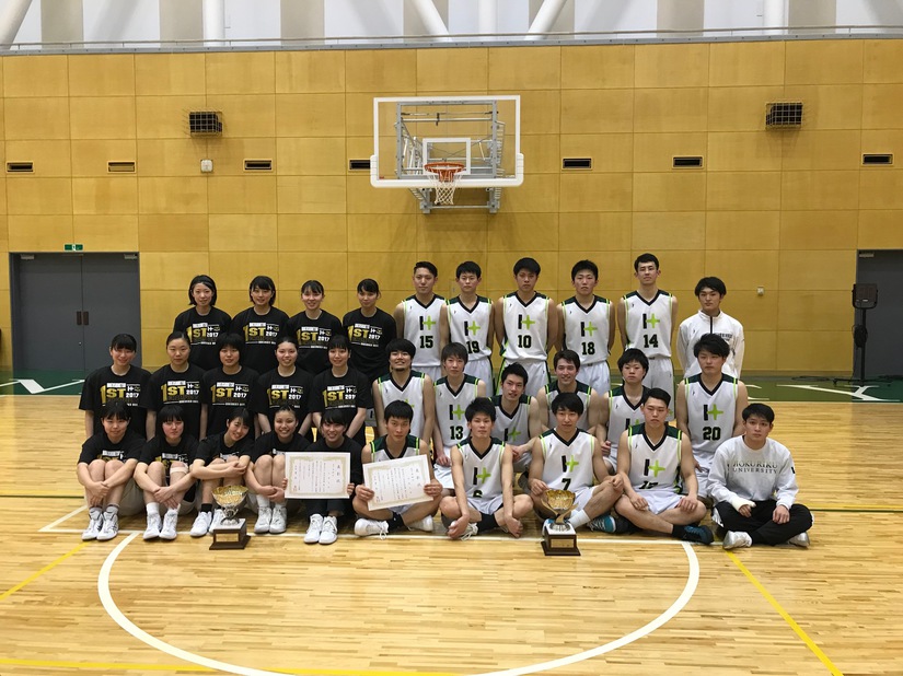 男女バスケ部 石川県学生選手権でアベック優勝 Topics 北陸大学