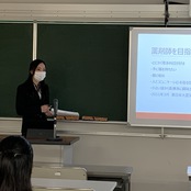 北陸学院高校で薬学セミナーを開催