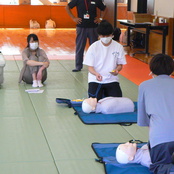 薬学部１年次生 早期体験学習を実施