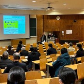 「薬剤師に期待する」鍋島俊隆先生による講演会を開催