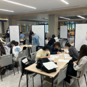 医療保健学部SA（Student Assistant）が１年次生へ学修支援