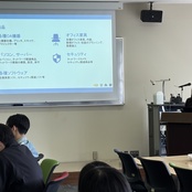 「成長を感じることができる仕事」　株式会社丸菱勤務の卒業生によるキャリア講演を実施