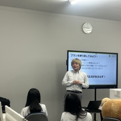 金沢商業高校で観光データ分析授業の最終回を実施