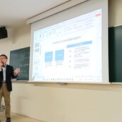 マニュライフ生命と連携した特別講義を実施（ファイナンシャルプランニング）