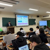 経済経営学部で国税庁職員による特別講義開催