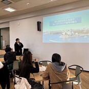 MOGUMOGUで留学報告会を実施