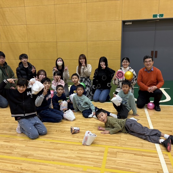日本語ボランティアサークル「つなぐみ」が外国人児童との交流会を開催